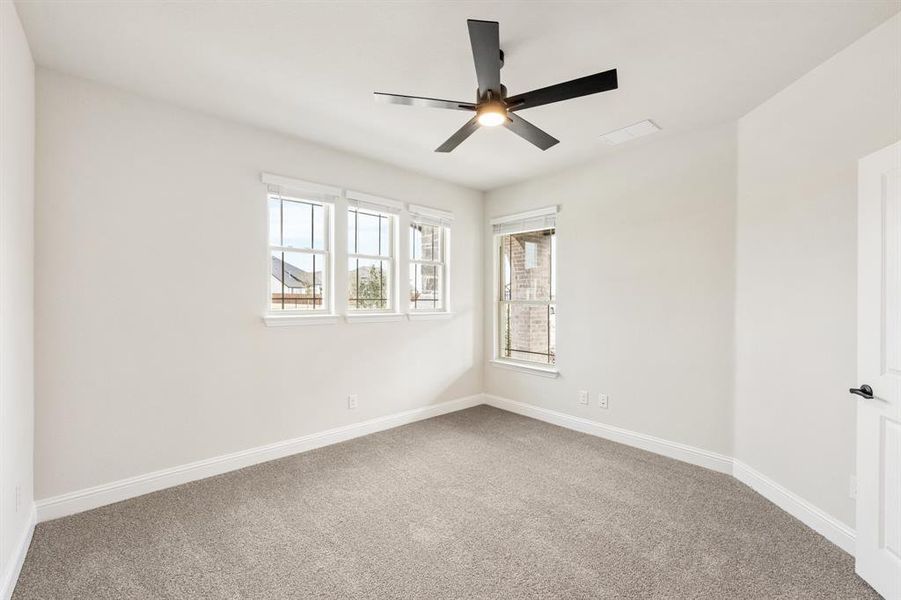 Spacious, unfurnished interior of a new home in Sonoma Verde, McLendon-Chisholm (Image 31).