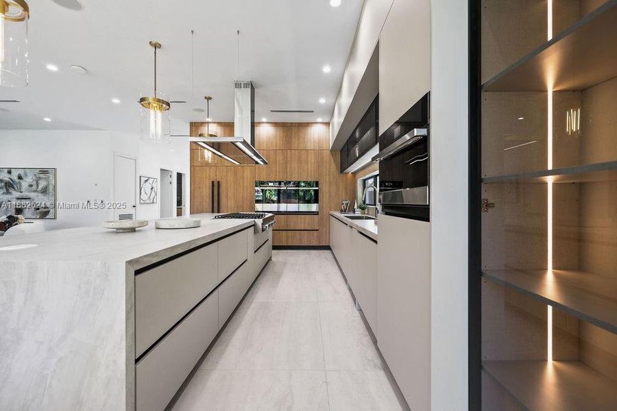 Furnished interior view inside a new home in , Fort Lauderdale (Image 45).