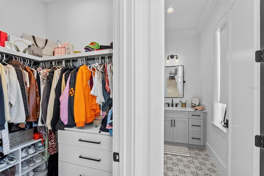 Furnished interior view inside a new home in , Tampa (Image 75).