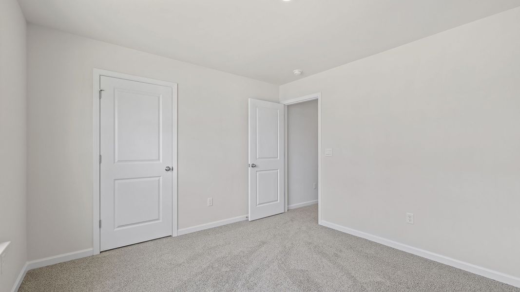 Spacious, unfurnished interior of a new home in Cedar Gap, Fountain Inn (Image 25).