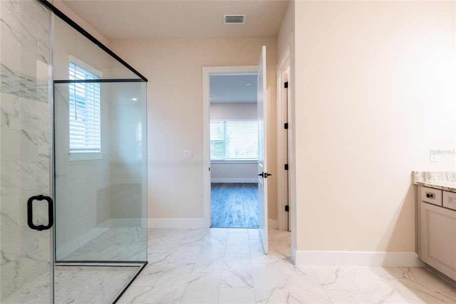 Furnished interior view inside a new home in , Wesley Chapel (Image 39).