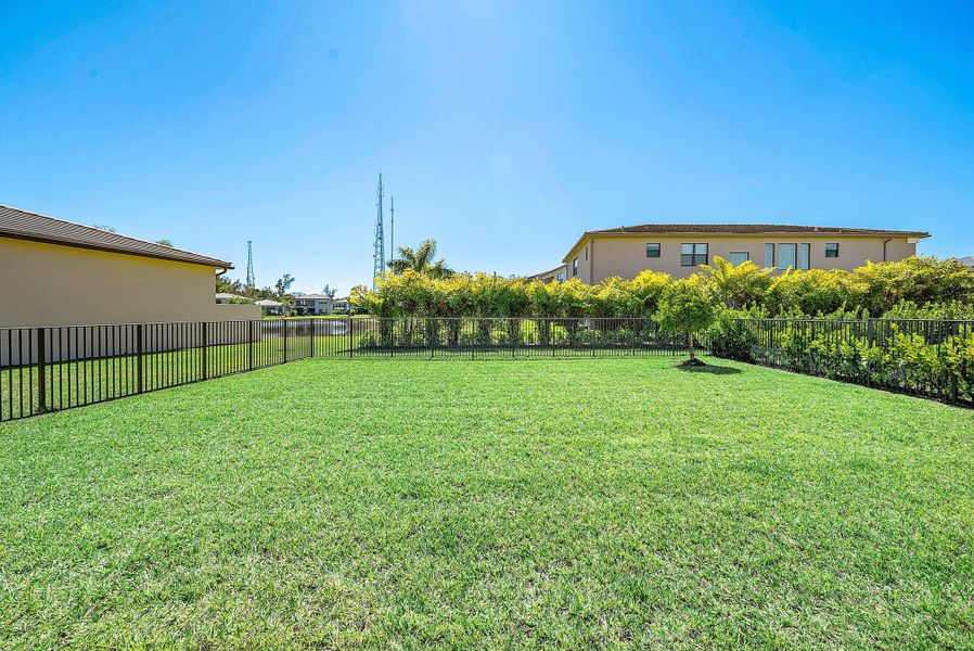 057-8260RoyalCountyDownRoad-BocaRaton-FL