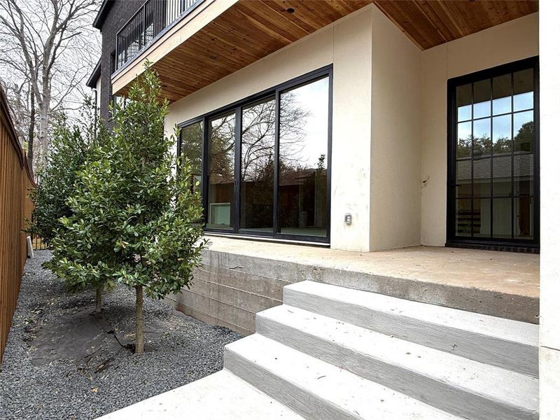 Exterior details and patio area of a home in , Dallas (Image 19).