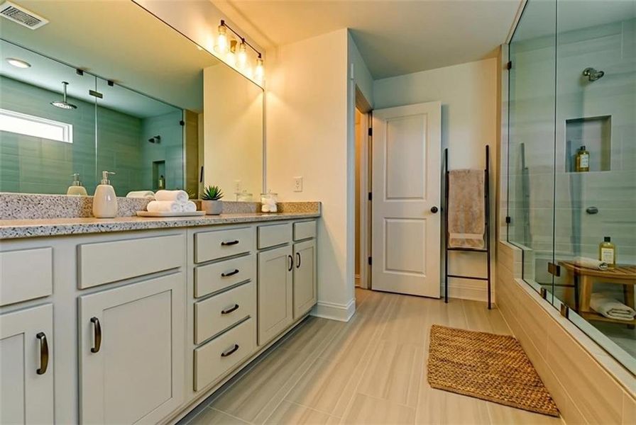 Furnished interior view inside a new home in , Dallas (Image 5).