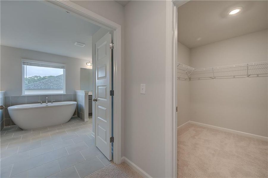 Spacious, unfurnished interior of a new home in Grandview at Millers Mill, Stockbridge (Image 24). Spacious, unfurnished interior of a new home in Grandview at Millers Mill, Stockbridge (Image 24).