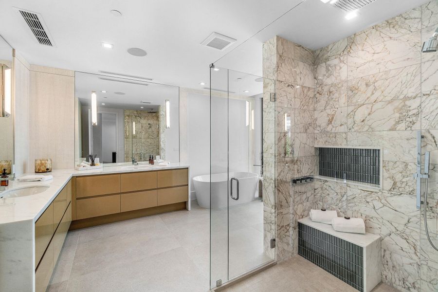 055-810PalmTrail-DelrayBeach-FL-33483-SM