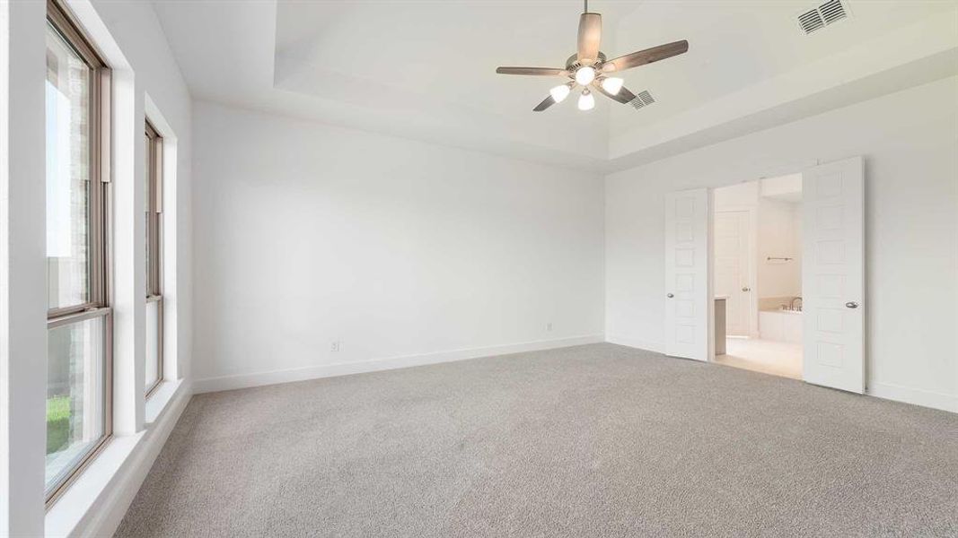 Spacious, unfurnished interior of a new home in Devonshire - Reserve 60', Forney (Image 13). Spacious, unfurnished interior of a new home in Devonshire - Reserve 60', Forney (Image 13).