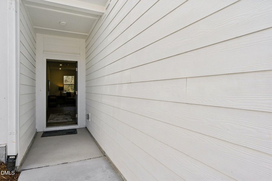 9-web-or-mls-Malbec Dr-S1102-009