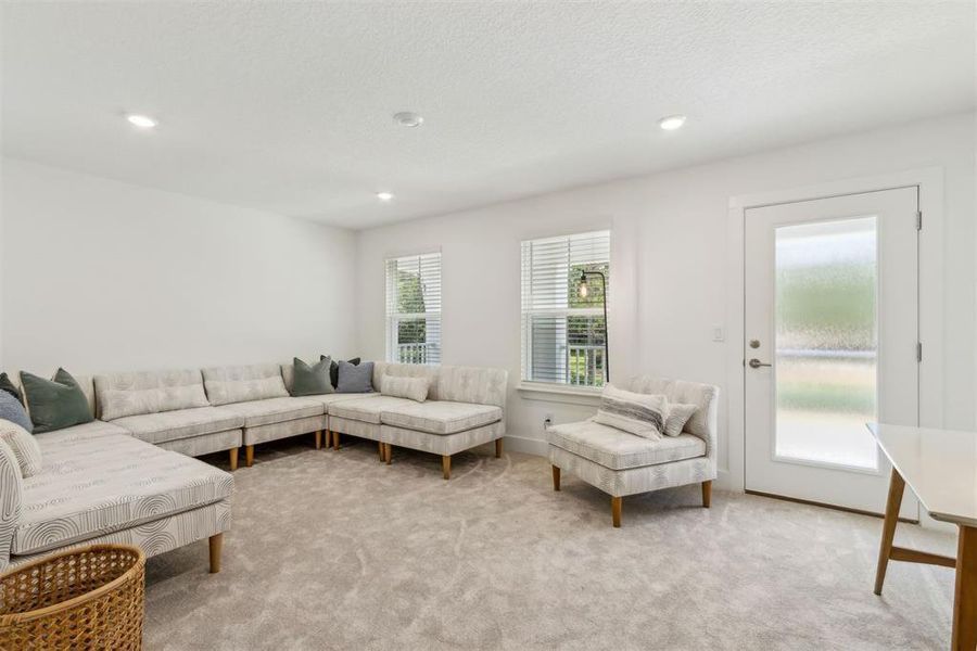 Furnished interior view inside a new home in Pirates Bluff, Yulee (Image 18).