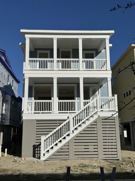 Image 30 of a home in Central Park.