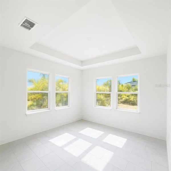 Spacious, unfurnished interior of a new home in , Rotonda West (Image 6).