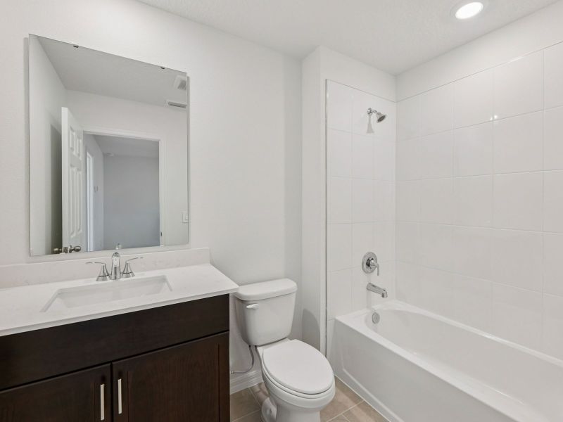 Furnished interior view inside a new home in Cagan Crossings West, Clermont (Image 6). Furnished interior view inside a new home in Cagan Crossings West, Clermont (Image 6).