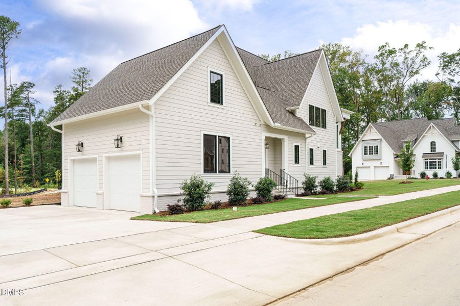 042-1920x1080-corner-view