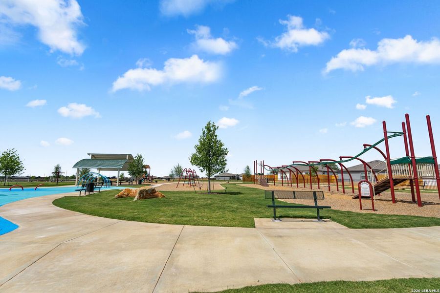 Community amenities in , Lytle (Image 17).