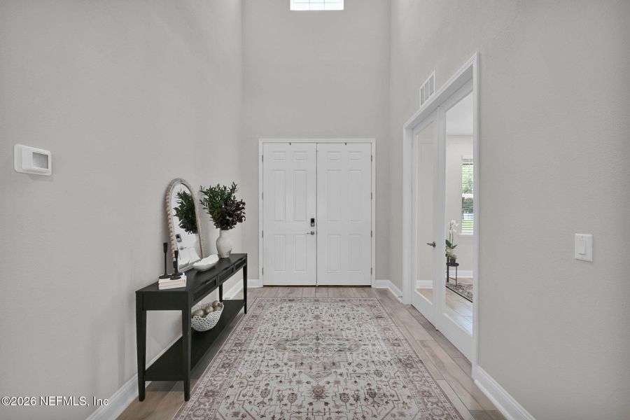 Furnished interior view inside a new home in , Middleburg (Image 16).