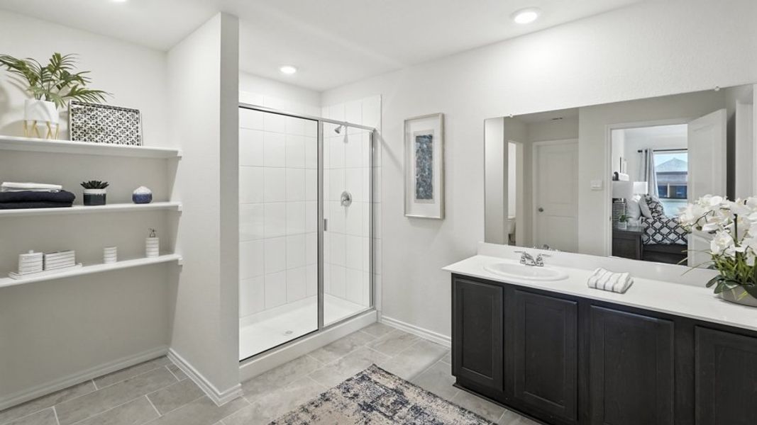 Furnished interior view inside a new home in Northspur, Terrell (Image 9).