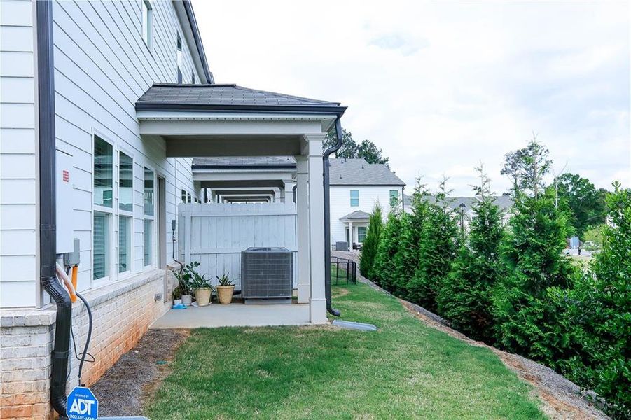 Exterior details and patio area of a home in , Lawrenceville (Image 4).