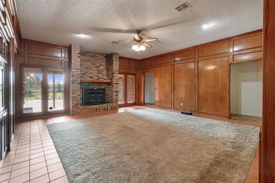 Spacious, unfurnished interior of a new home in , Paris (Image 14). Spacious, unfurnished interior of a new home in , Paris (Image 14).
