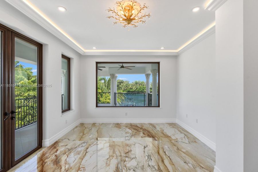 Image 32 of a home in .