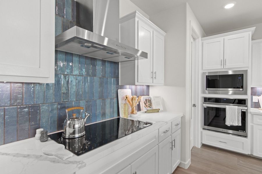 Furnished interior view inside a new home in Taylor Creek Village, Mcallen (Image 9).