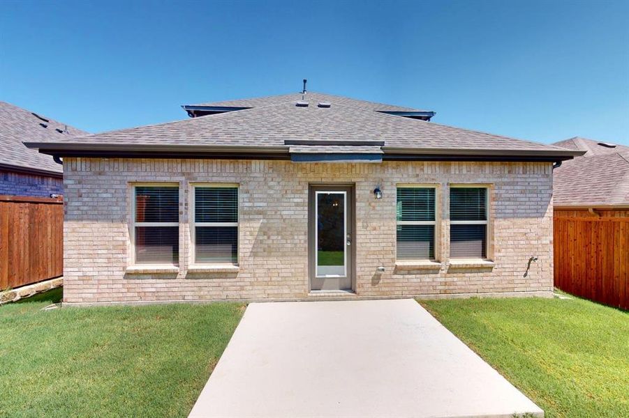 Front exterior of a new home in ValleyBrooke, Mesquite, TX, highlighting curb appeal (Image 1). Front exterior of a new home in ValleyBrooke, Mesquite, TX, highlighting curb appeal (Image 1).