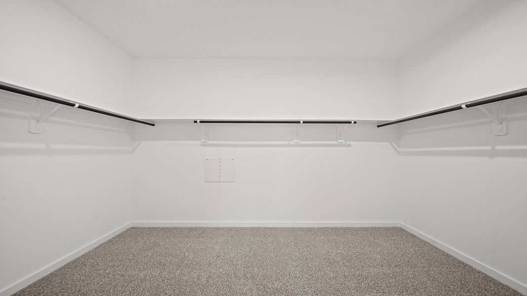 Spacious, unfurnished interior of a new home in Riverside Estates, Mont Belvieu (Image 24).