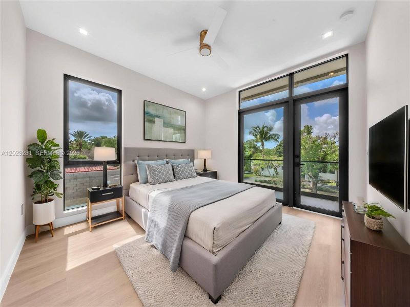 Furnished interior view inside a new home in , Hollywood (Image 8).