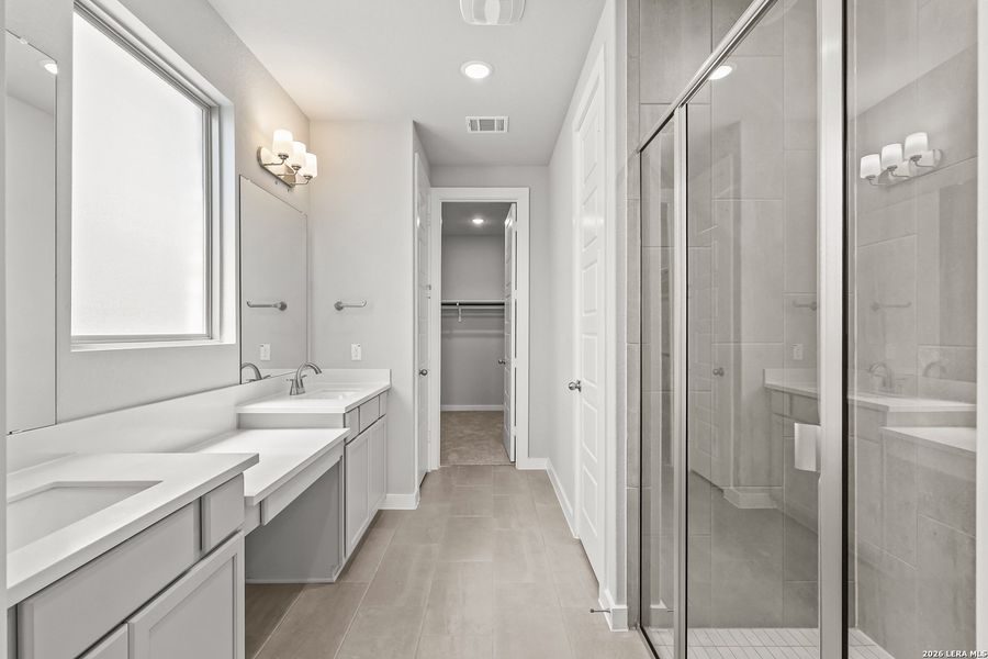 Furnished interior view inside a new home in Foxbrook, Cibolo (Image 15).