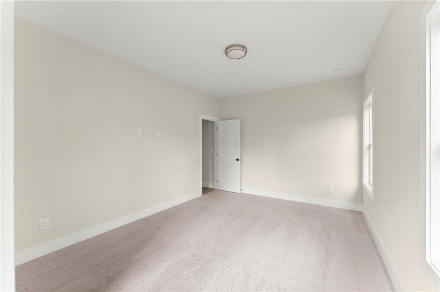Spacious, unfurnished interior of a new home in Hillgrove Preserve, Powder Springs (Image 37). Spacious, unfurnished interior of a new home in Hillgrove Preserve, Powder Springs (Image 37).
