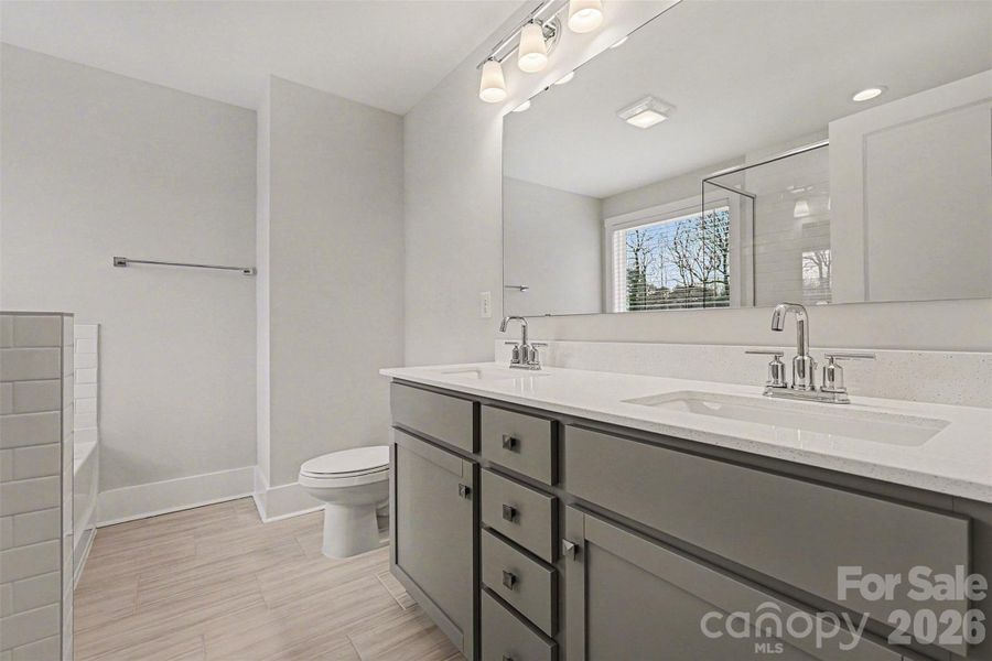 Primary Ensuite Bathroom