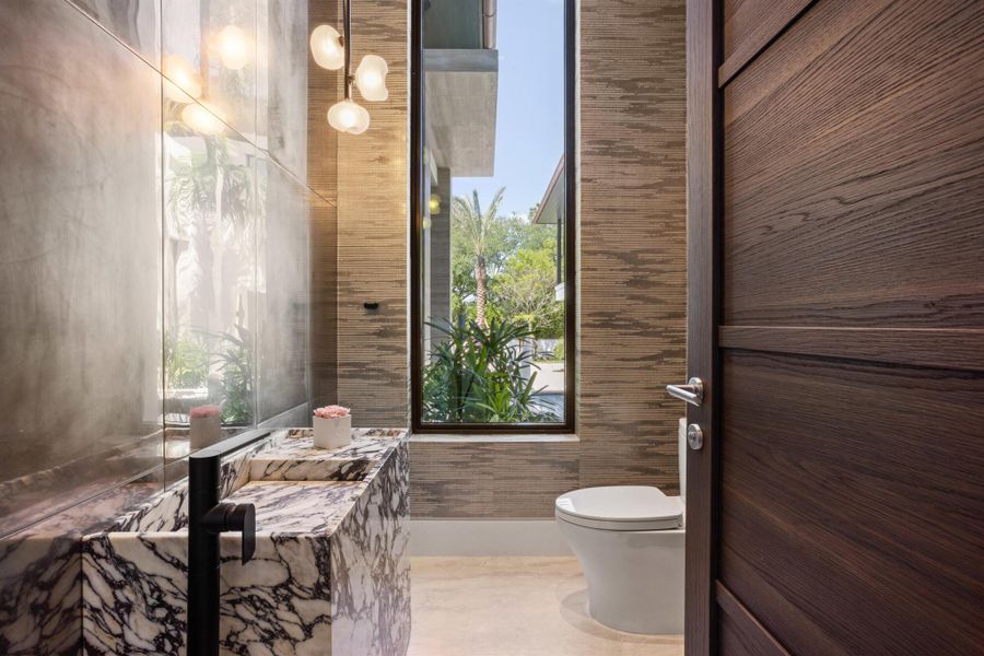 Image 86 of a home in .