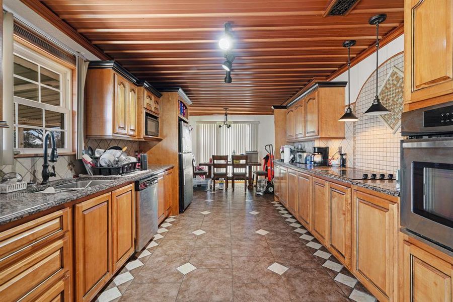 Community amenities in , Sumner (Image 19).