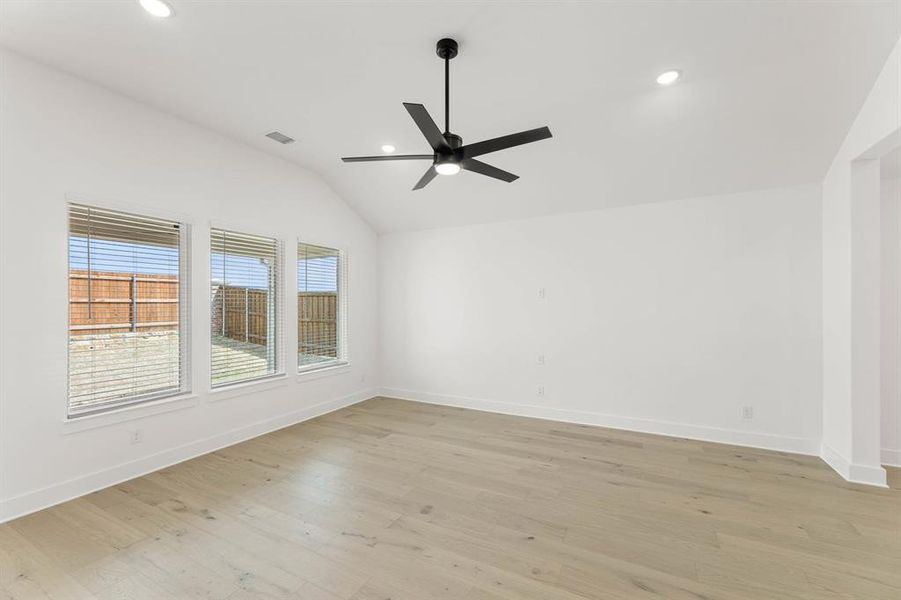712 Hawthorn-Living Room-1 712 Hawthorn-Living Room-1