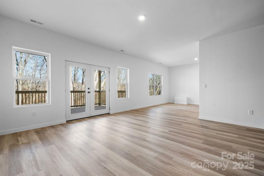 Spacious, unfurnished interior of a new home in , Maiden (Image 28).