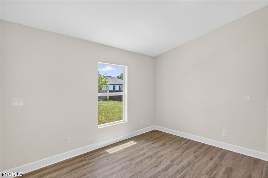 Spacious, unfurnished interior of a new home in Cape Coral, Cape Coral (Image 22).