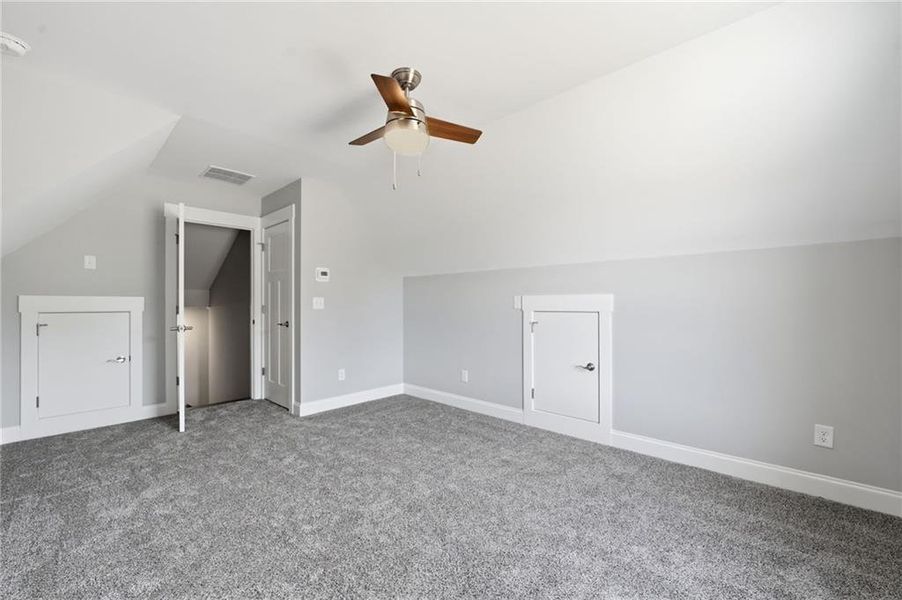 Spacious, unfurnished interior of a new home in , Monroe (Image 25).