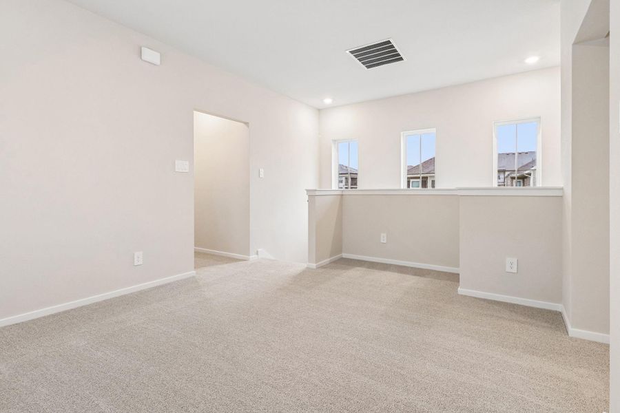 Spacious, unfurnished interior of a new home in Cole Creek Crossing, Houston (Image 20). Spacious, unfurnished interior of a new home in Cole Creek Crossing, Houston (Image 20).