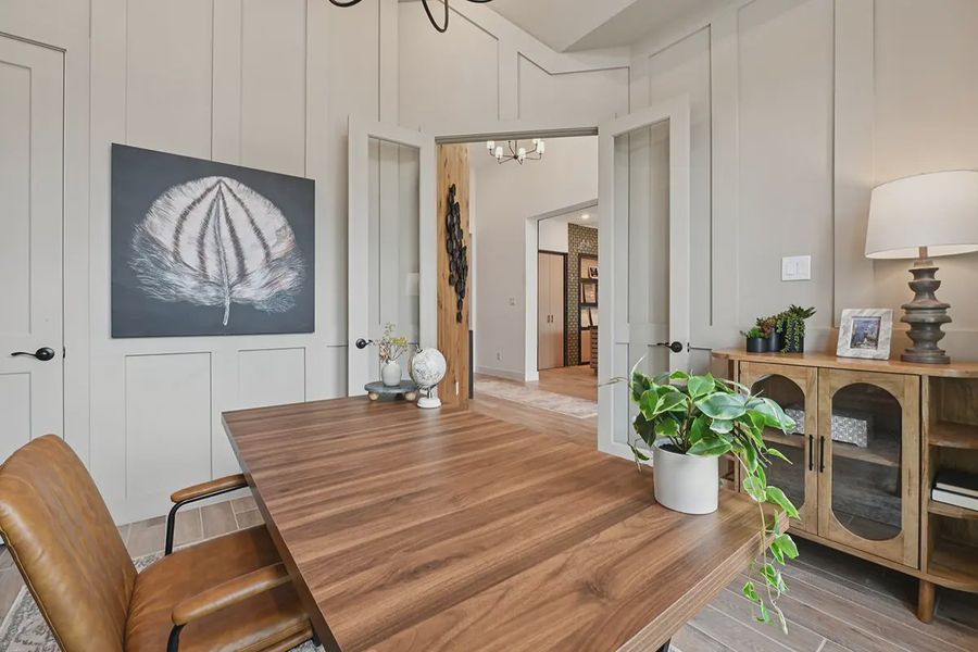 Furnished interior view inside a new home in Meridiana 60's, Manvel (Image 7).