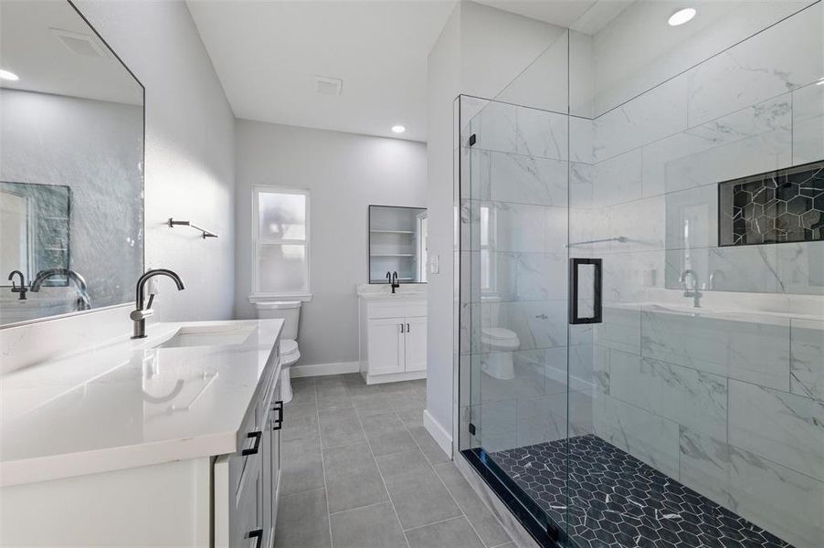 Furnished interior view inside a new home in , Fort Worth (Image 16).