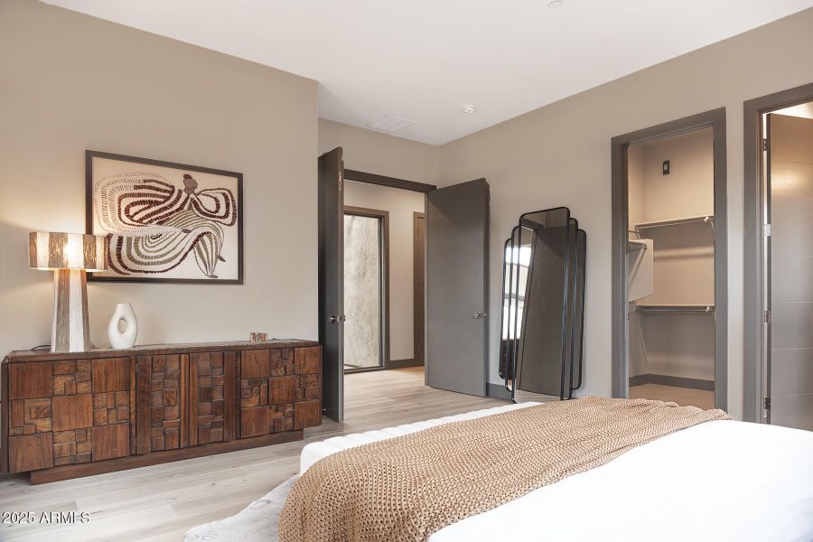 Loy 7 GUEST 1 STORAGE