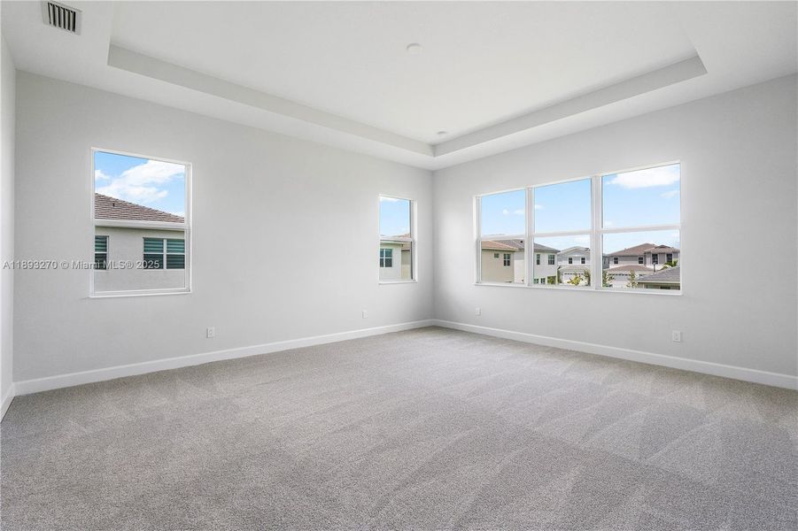 Spacious, unfurnished interior of a new home in , Westlake (Image 15).