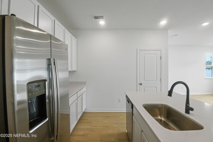 Furnished interior view inside a new home in , Jacksonville (Image 5).