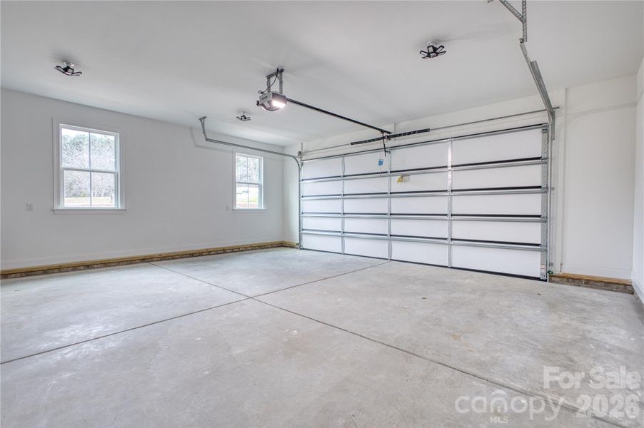 Spacious, unfurnished interior of a new home in , Catawba (Image 31).