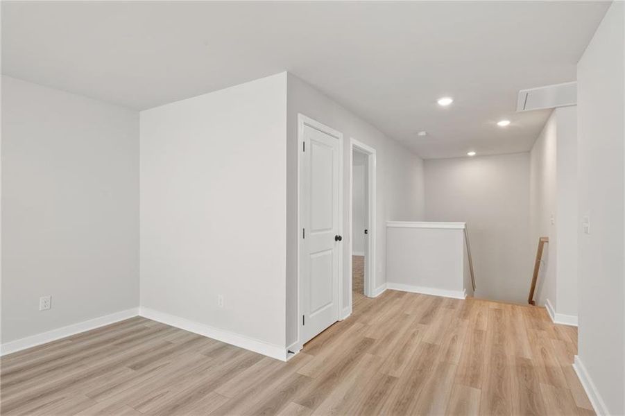 Spacious, unfurnished interior of a new home in Oak Grove Glen, Snellville (Image 18). Spacious, unfurnished interior of a new home in Oak Grove Glen, Snellville (Image 18).