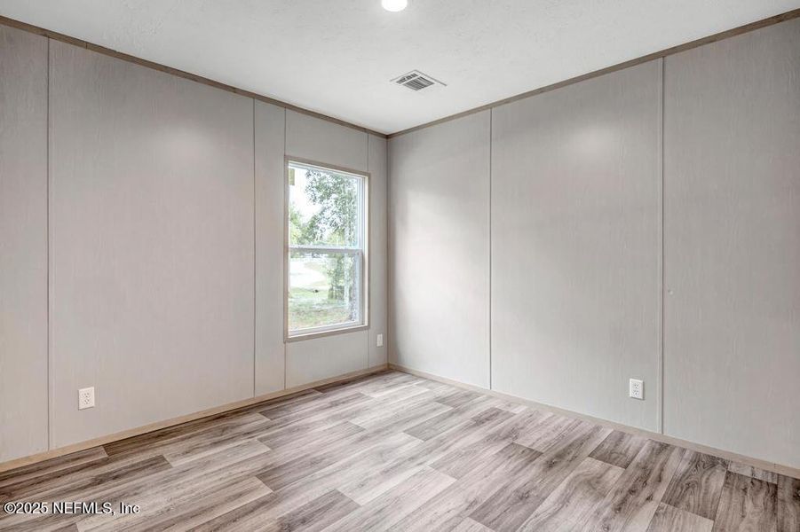 Spacious, unfurnished interior of a new home in , Middleburg (Image 19). Spacious, unfurnished interior of a new home in , Middleburg (Image 19).