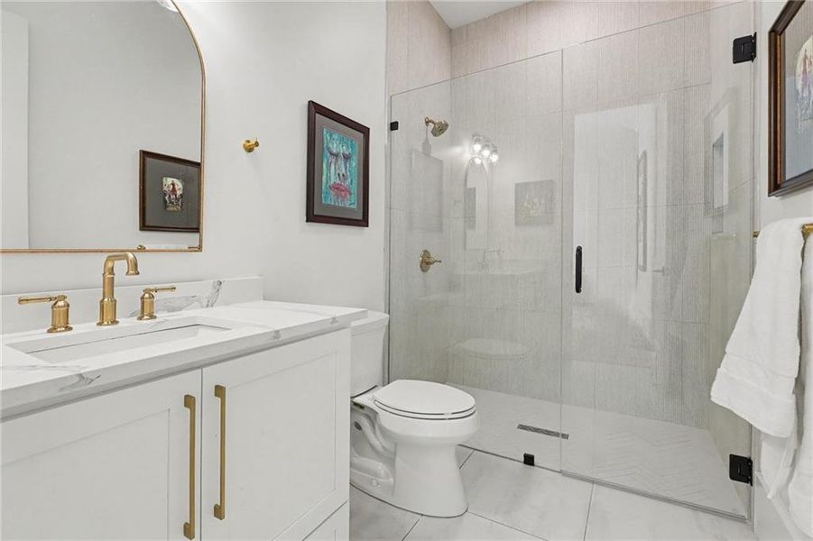 Furnished interior view inside a new home in , Alpharetta (Image 48).