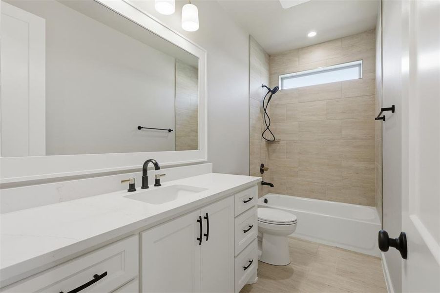 Furnished interior view inside a new home in , Granbury (Image 29).