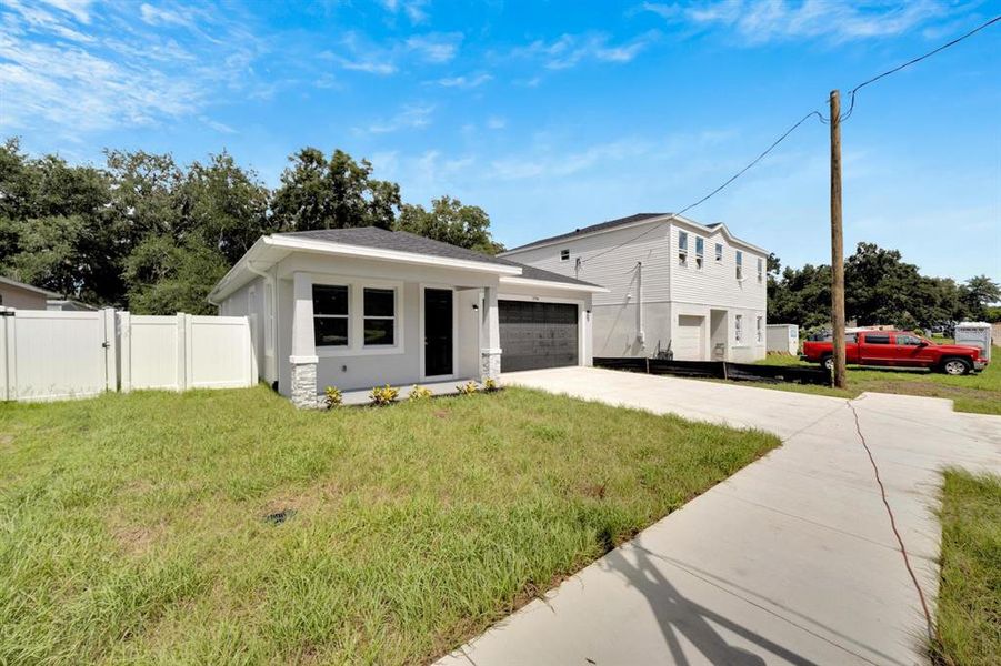 Exterior details and patio area of a home in , Tampa (Image 38).