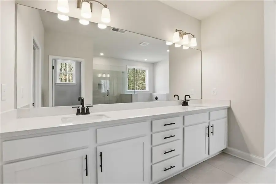 Furnished interior view inside a new home in Bradley Gin, Monroe (Image 19).