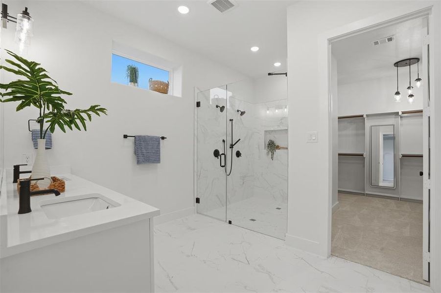 Furnished interior view inside a new home in , Dallas (Image 28).